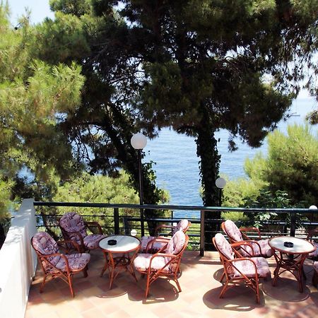 Paradise Hotel Патитири Екстериор снимка