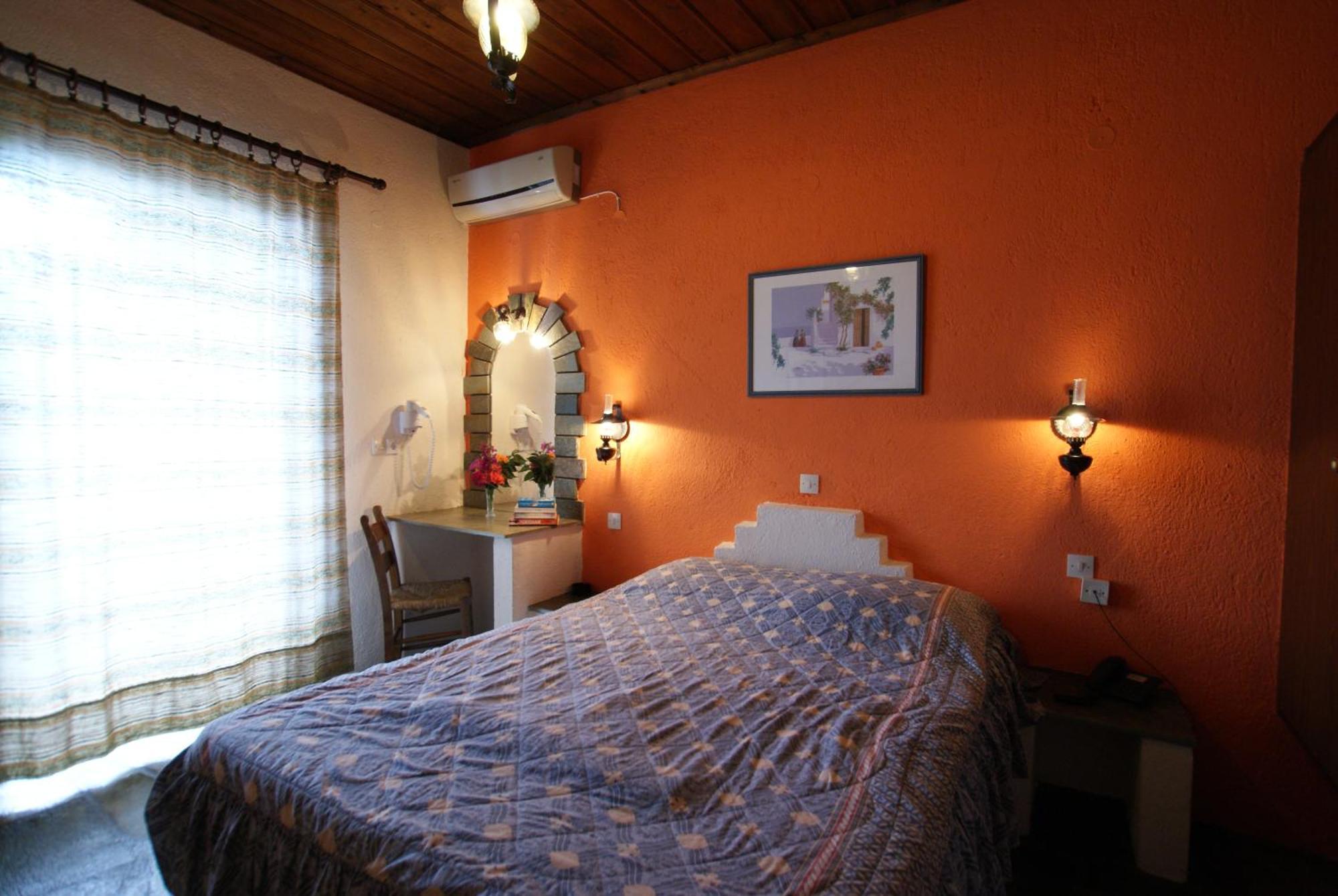 Paradise Hotel Патитири Стая снимка